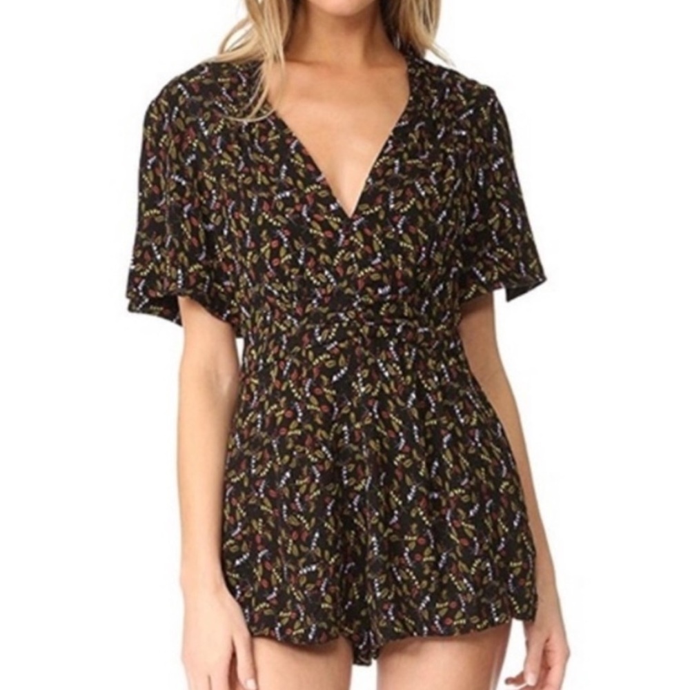 Free People Meet Virginia Black Printed Romper Women’s Size 4 Flutter Sleeve